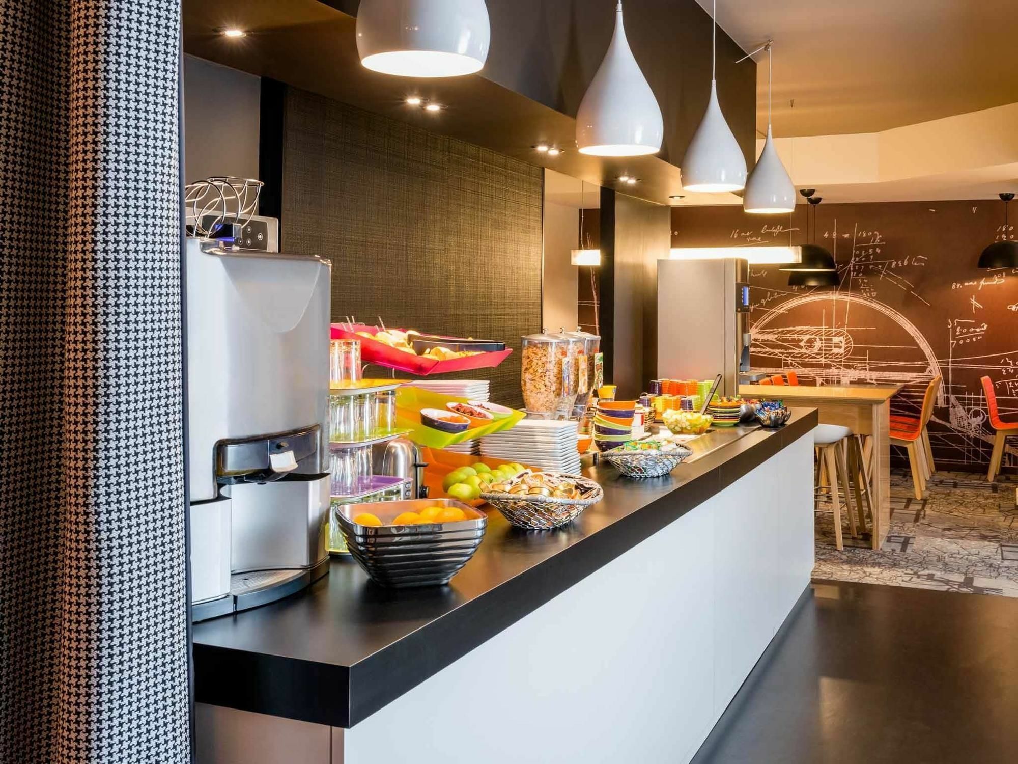 Ibis Styles Paris Velizy Hotel Kültér fotó